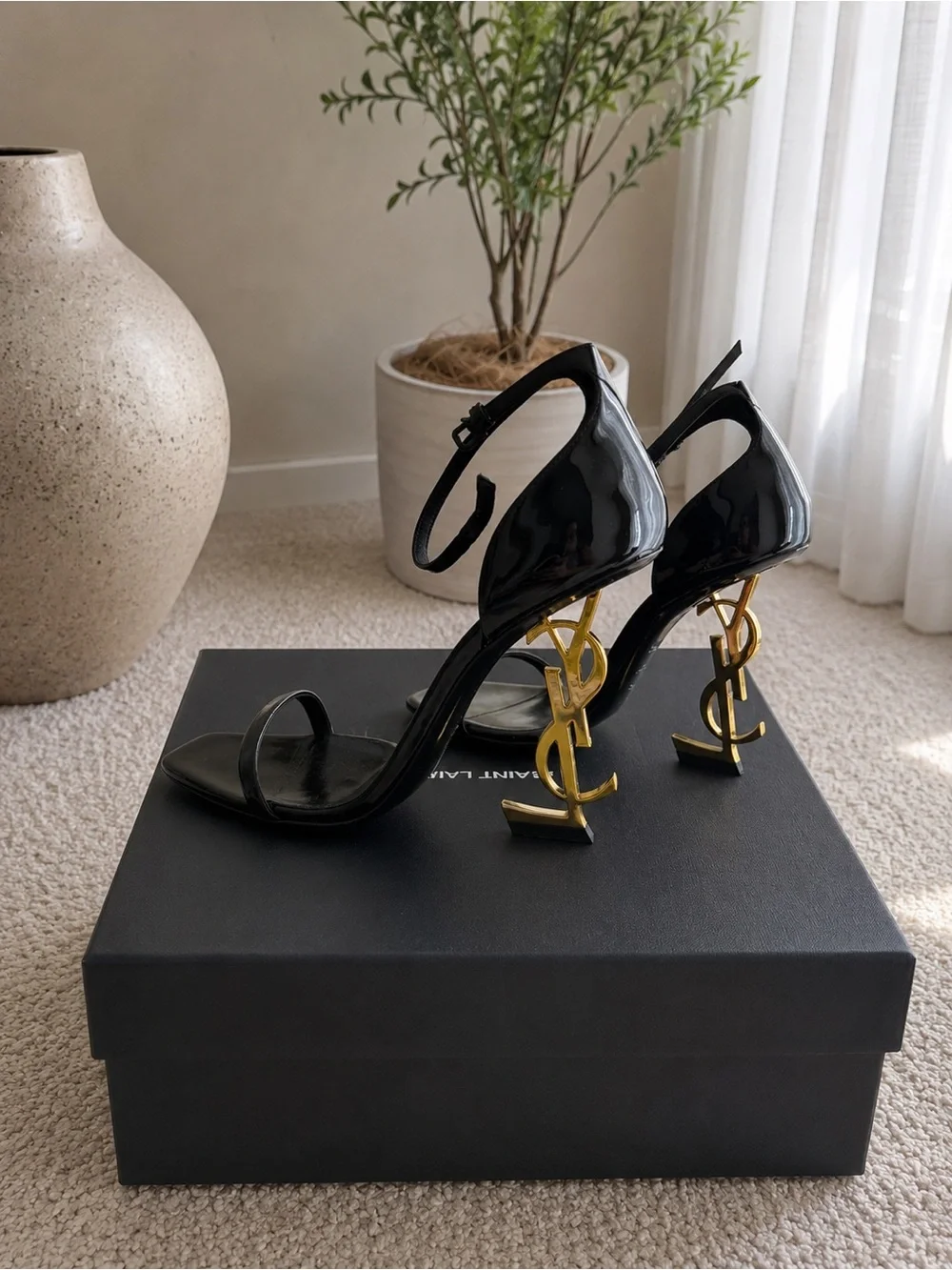 Saint Laurent Opyum Patent Leather Heels - Picture 3 of 5